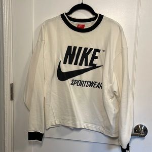 Nike Sweatshirt